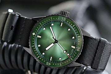 武汉劳力士表机芯售后洗油价格